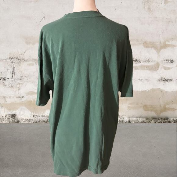 Whitney Houston NWOT Green Band Tee Unisex Size Medium - Picture 3 of 4